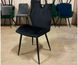 Virtuves krēsls Hay (Velveta) no ekspozīcijas Virtuves krēsls Hay (Velveta) no ekspozīcijas